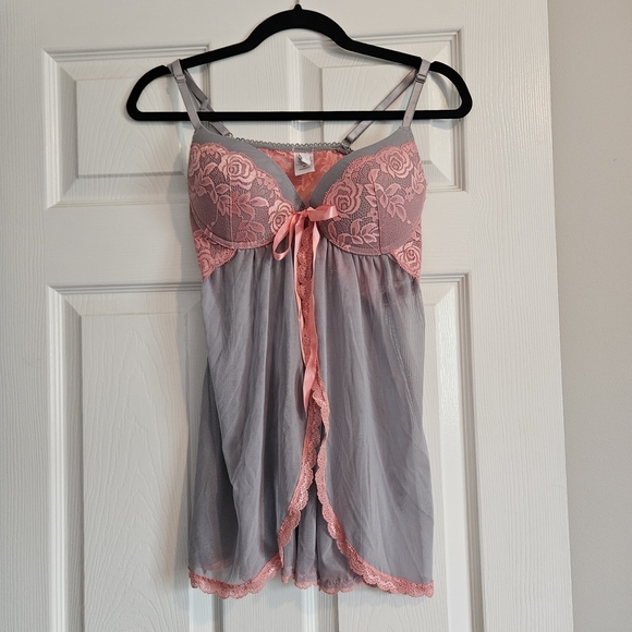 Jessica Simpson Pink and Gray Chemise with Lace and Bow - Picture 1 of 6